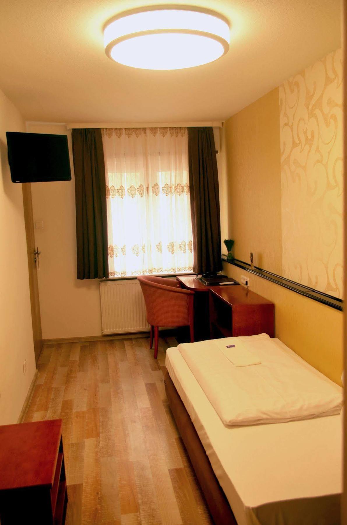 As Hotel Göttingen Dış mekan fotoğraf