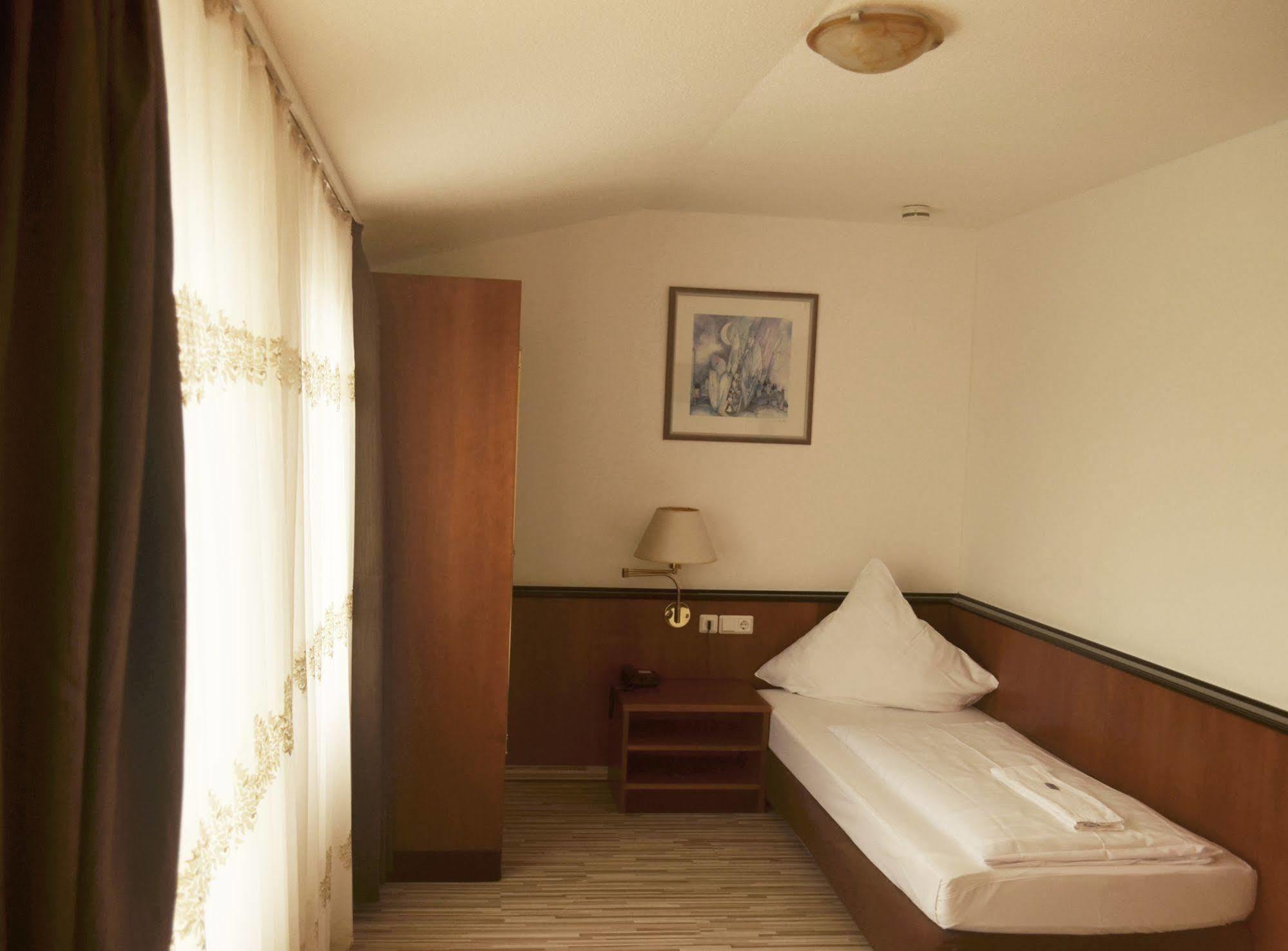 As Hotel Göttingen Dış mekan fotoğraf
